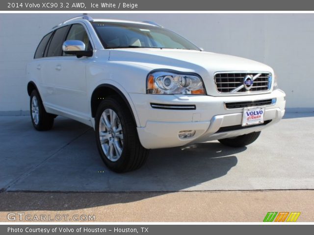 2014 Volvo XC90 3.2 AWD in Ice White