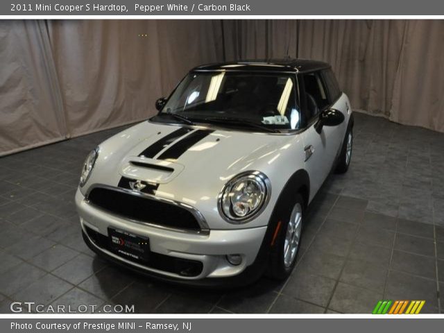 2011 Mini Cooper S Hardtop in Pepper White