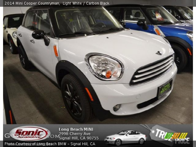 2014 Mini Cooper Countryman in Light White