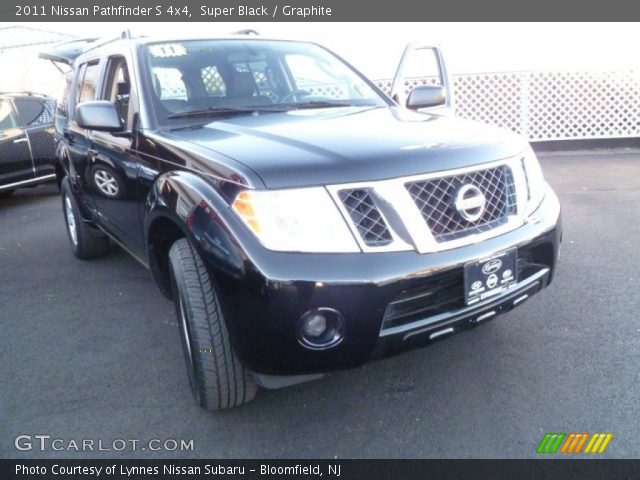 2011 Nissan Pathfinder S 4x4 in Super Black