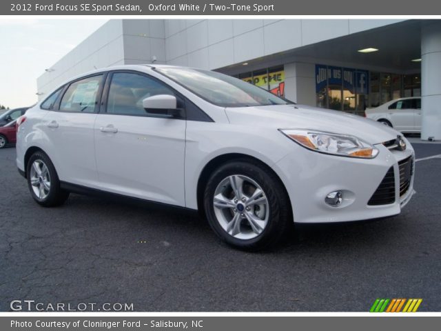 2012 Ford Focus SE Sport Sedan in Oxford White