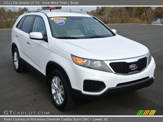 2011 Kia Sorento LX V6 in Snow White Pearl