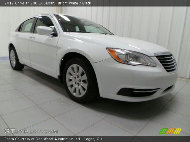 2012 Chrysler 200 LX Sedan in Bright White