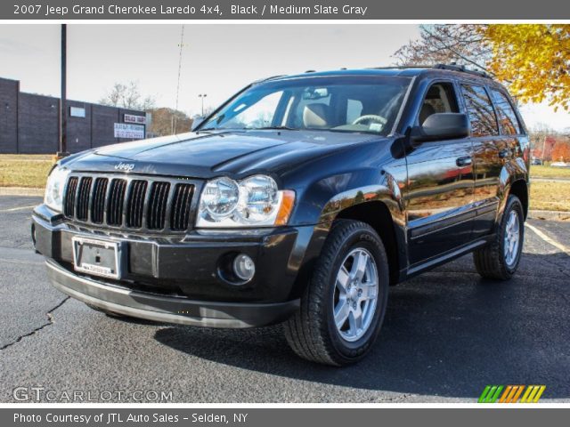 2007 Jeep Grand Cherokee Laredo 4x4 in Black