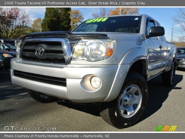 2006 Toyota Tacoma V6 PreRunner Access Cab in Silver Streak Mica