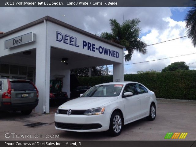 2011 Volkswagen Jetta SE Sedan in Candy White