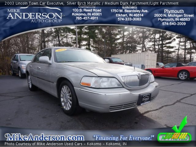 2003 Lincoln Town Car Executive in Silver Birch Metallic