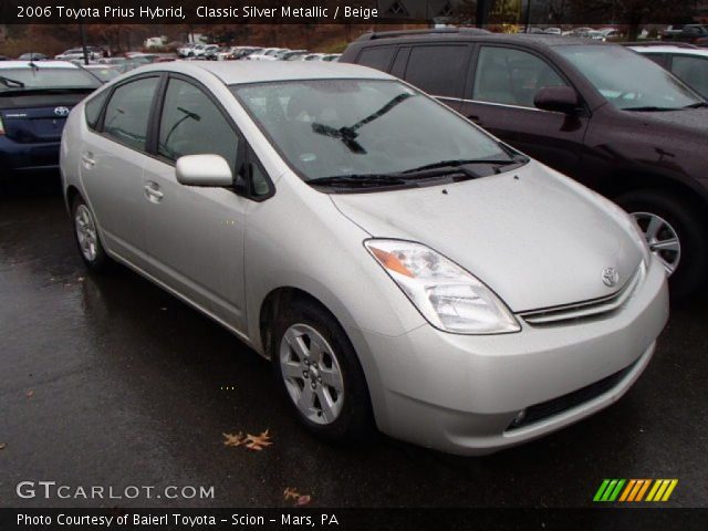 2006 Toyota Prius Hybrid in Classic Silver Metallic