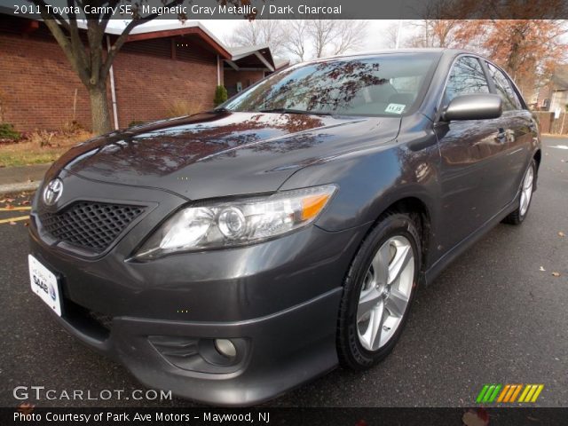 2011 Toyota Camry SE in Magnetic Gray Metallic