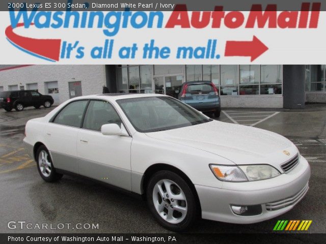 2000 Lexus ES 300 Sedan in Diamond White Pearl