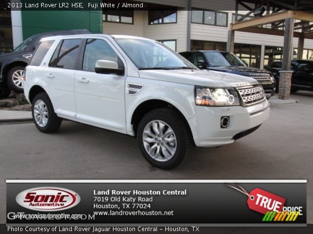 2013 Land Rover LR2 HSE in Fuji White