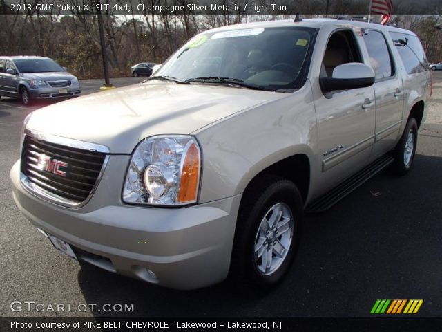 2013 GMC Yukon XL SLT 4x4 in Champagne Silver Metallic