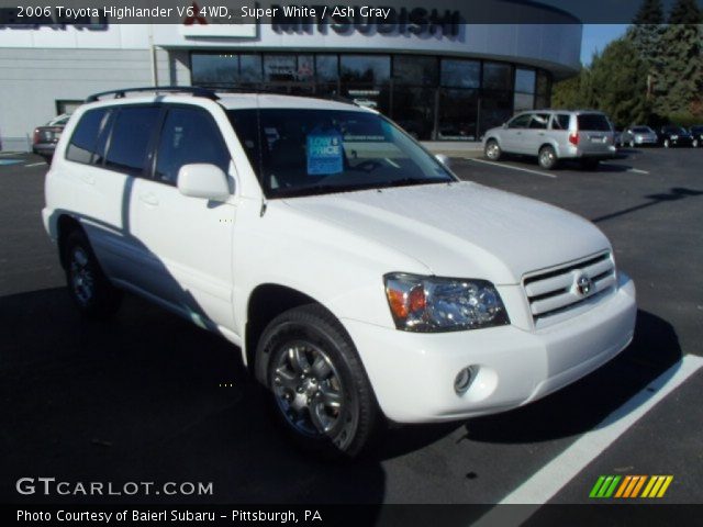 2006 Toyota Highlander V6 4WD in Super White