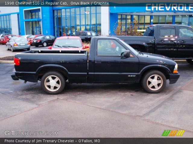 1998 Chevrolet S10 LS Regular Cab in Onyx Black