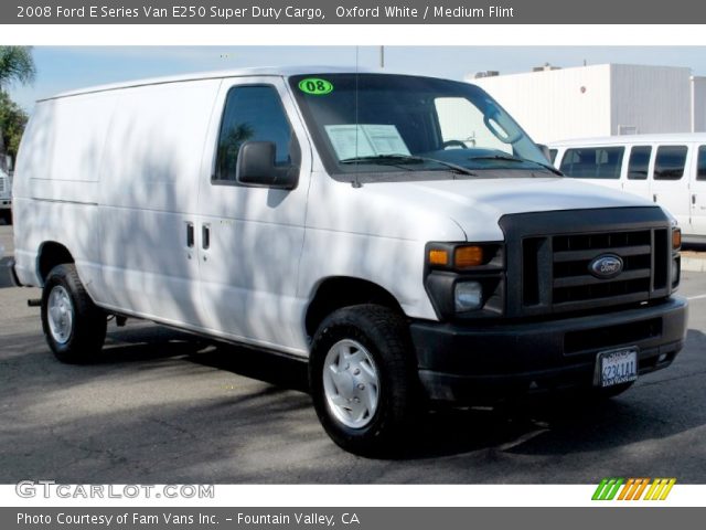 2008 Ford E Series Van E250 Super Duty Cargo in Oxford White