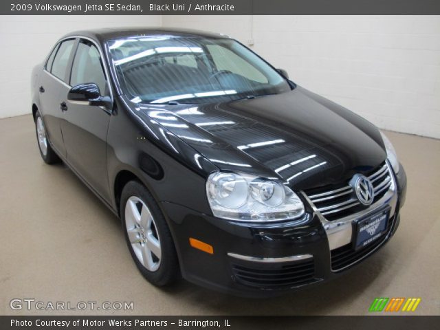 2009 Volkswagen Jetta SE Sedan in Black Uni