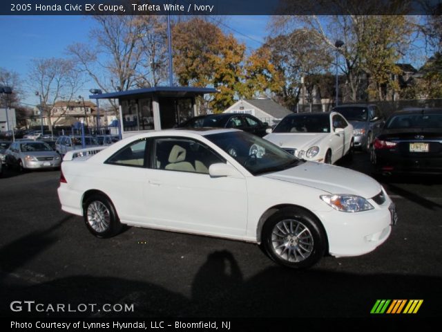 2005 Honda Civic EX Coupe in Taffeta White