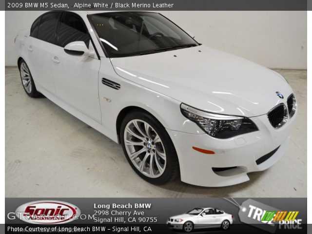 2009 BMW M5 Sedan in Alpine White