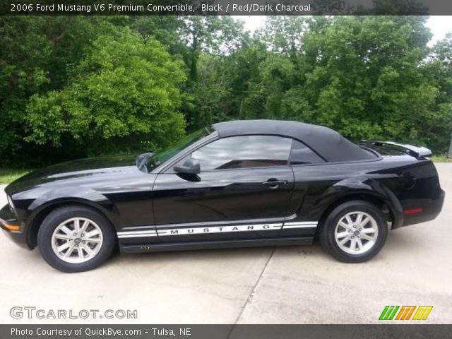 2006 Ford Mustang V6 Premium Convertible in Black