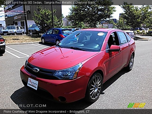 2010 Ford Focus SES Sedan in Sangria Red Metallic