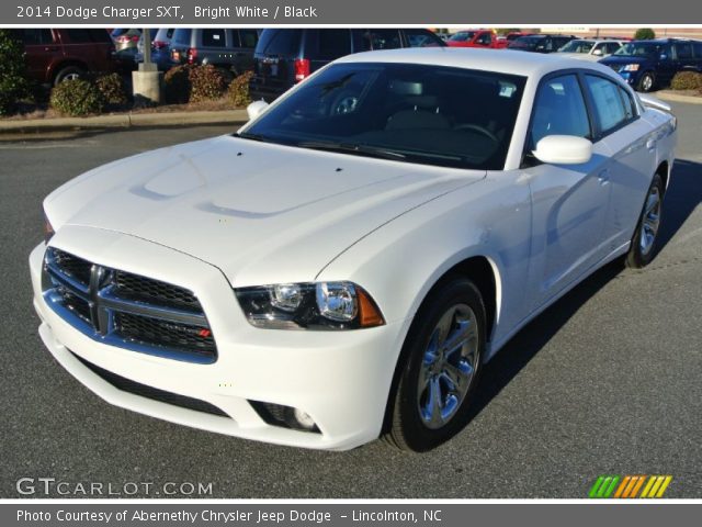 2014 Dodge Charger SXT in Bright White