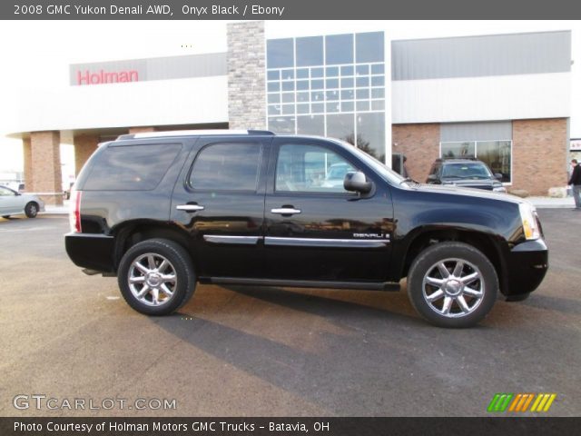 2008 GMC Yukon Denali AWD in Onyx Black