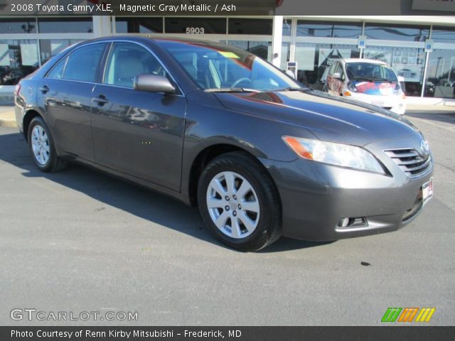 2008 Toyota Camry XLE in Magnetic Gray Metallic