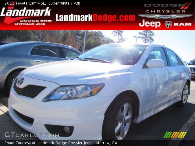 2011 Toyota Camry SE in Super White