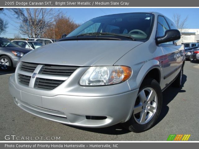 2005 Dodge Caravan SXT in Bright Silver Metallic