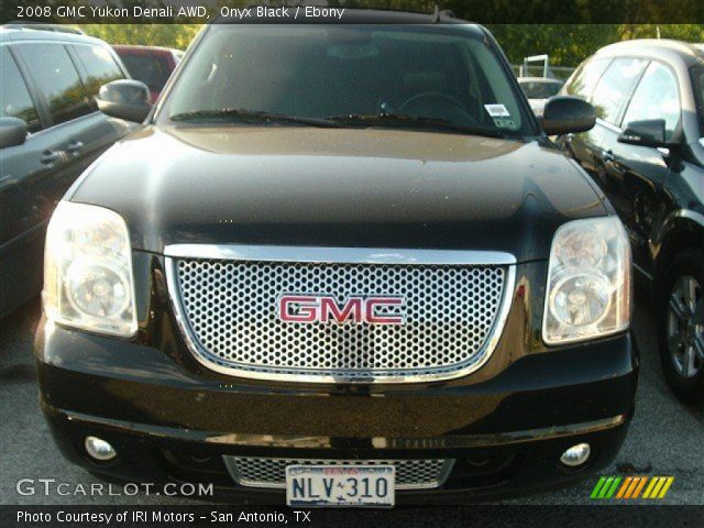 2008 GMC Yukon Denali AWD in Onyx Black