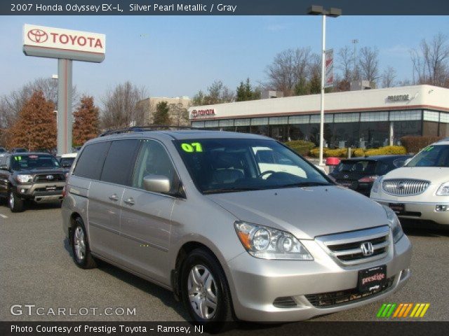 2007 Honda Odyssey EX-L in Silver Pearl Metallic