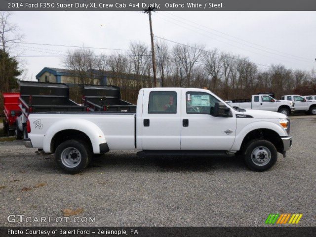 2014 Ford F350 Super Duty XL Crew Cab 4x4 Dually in Oxford White