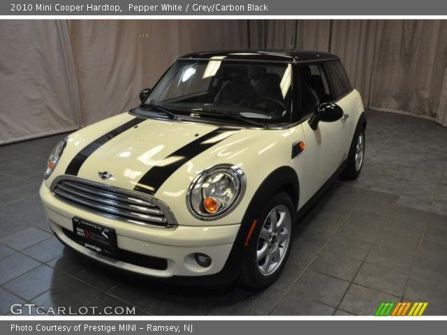 2010 Mini Cooper Hardtop in Pepper White