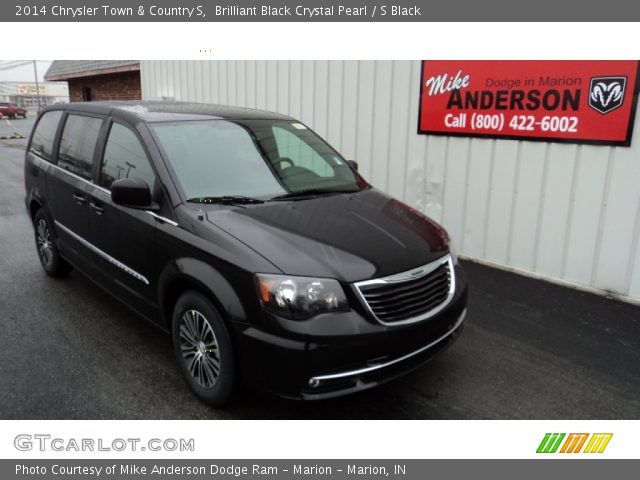 2014 Chrysler Town & Country S in Brilliant Black Crystal Pearl