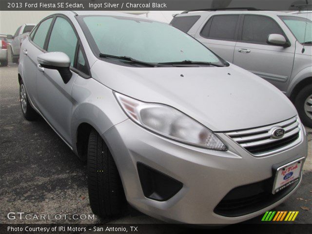 2013 Ford Fiesta SE Sedan in Ingot Silver