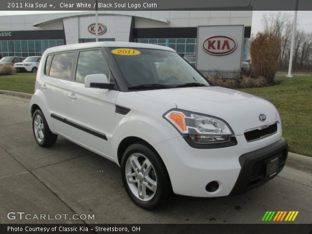 2011 Kia Soul + in Clear White