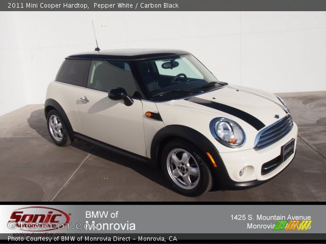 2011 Mini Cooper Hardtop in Pepper White