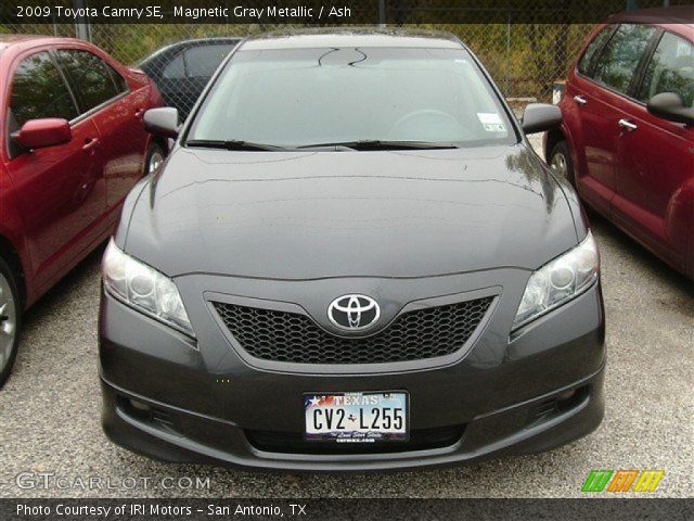 2009 Toyota Camry SE in Magnetic Gray Metallic