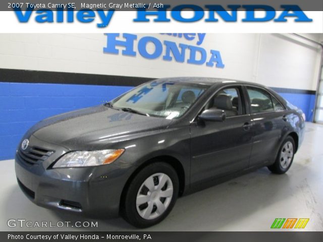 2007 Toyota Camry SE in Magnetic Gray Metallic