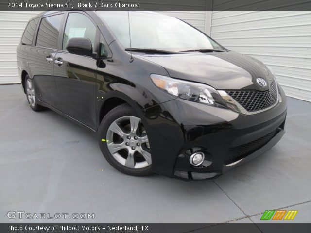 2014 Toyota Sienna SE in Black