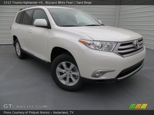 2013 Toyota Highlander V6 in Blizzard White Pearl