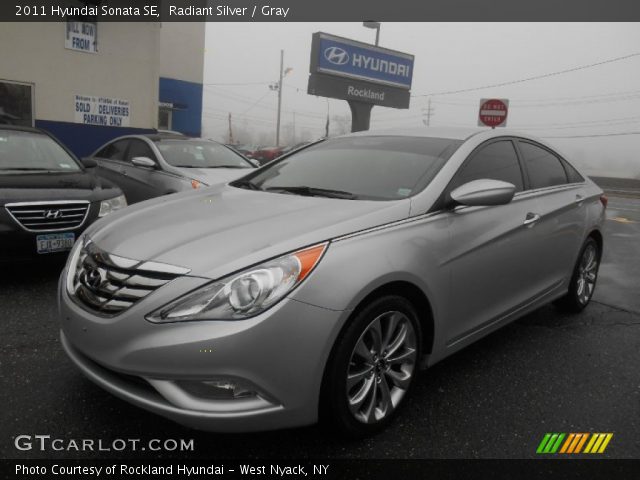 2011 Hyundai Sonata SE in Radiant Silver