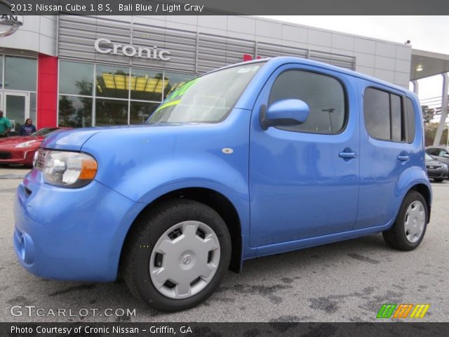 2013 Nissan Cube 1.8 S in Bali Blue