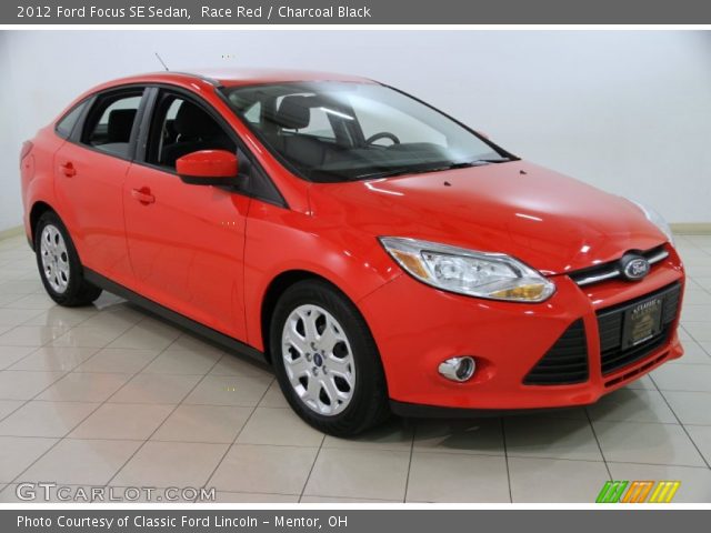 2012 Ford Focus SE Sedan in Race Red