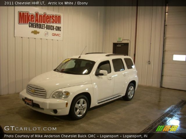 2011 Chevrolet HHR LT in Arctic Ice White