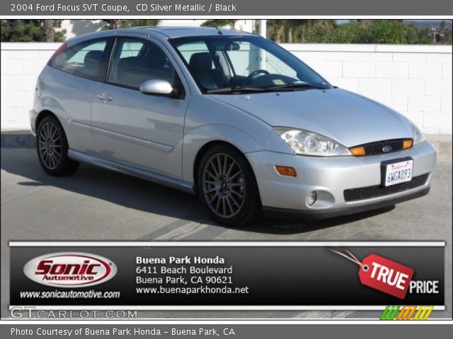 2004 Ford Focus SVT Coupe in CD Silver Metallic