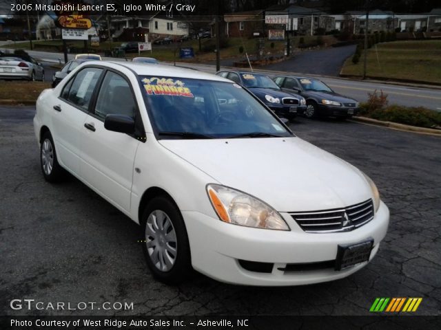 2006 Mitsubishi Lancer ES in Igloo White