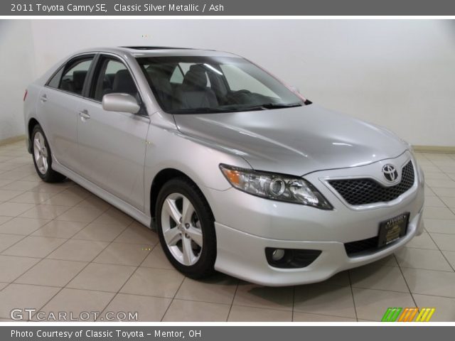 2011 Toyota Camry SE in Classic Silver Metallic