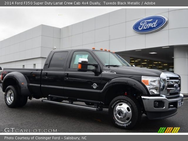 2014 Ford F350 Super Duty Lariat Crew Cab 4x4 Dually in Tuxedo Black Metallic