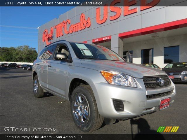 2011 Toyota RAV4 I4 in Classic Silver Metallic